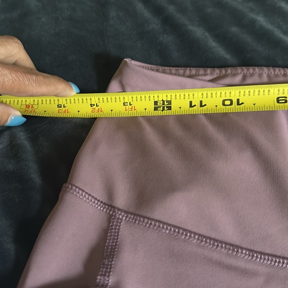 pink/violet 90 degree by reflex Size M leggings with pockets. EUC - Picture 13 of 13